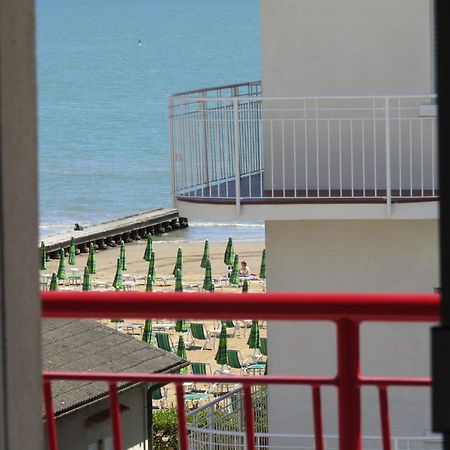 Hotel Atene 리도 디 예솔로 외부 사진